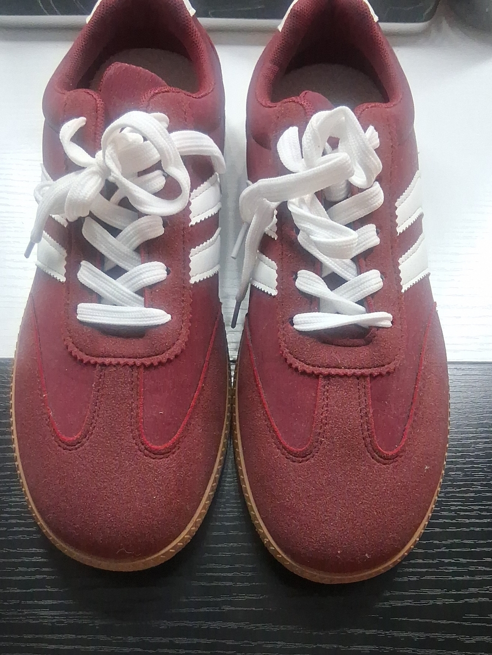 Women Burgundy Athletic Sneakers with White Stripes. Worn Once
